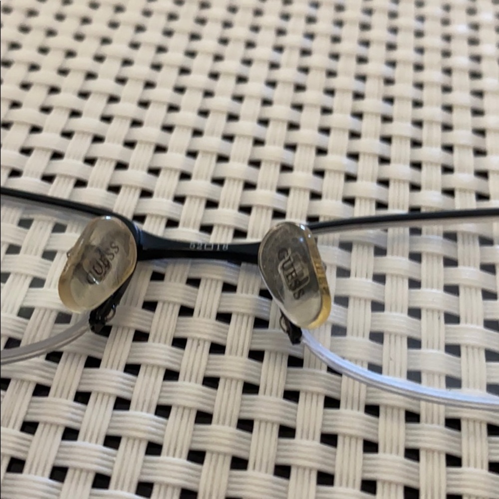 Guess Woman Frame Rimless - Picture 6 of 8